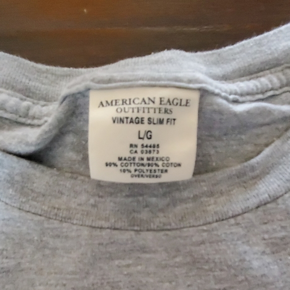 American Eagle tshirt - Picture 2 of 3